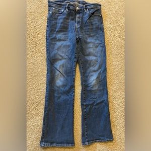 Lucky brand woman’s jeans